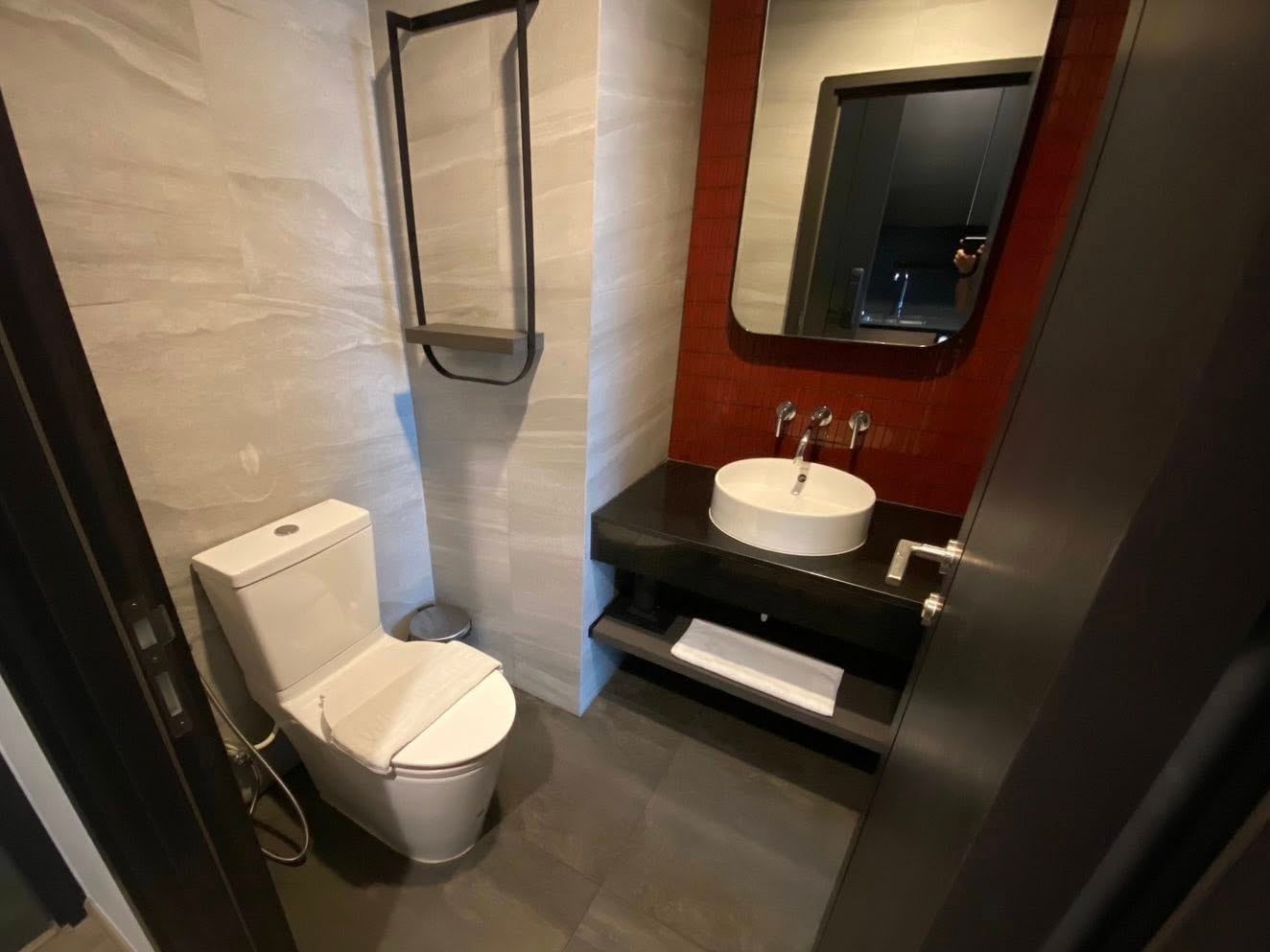 EDGE Central Pattaya 1BR Condo, 9th Floor