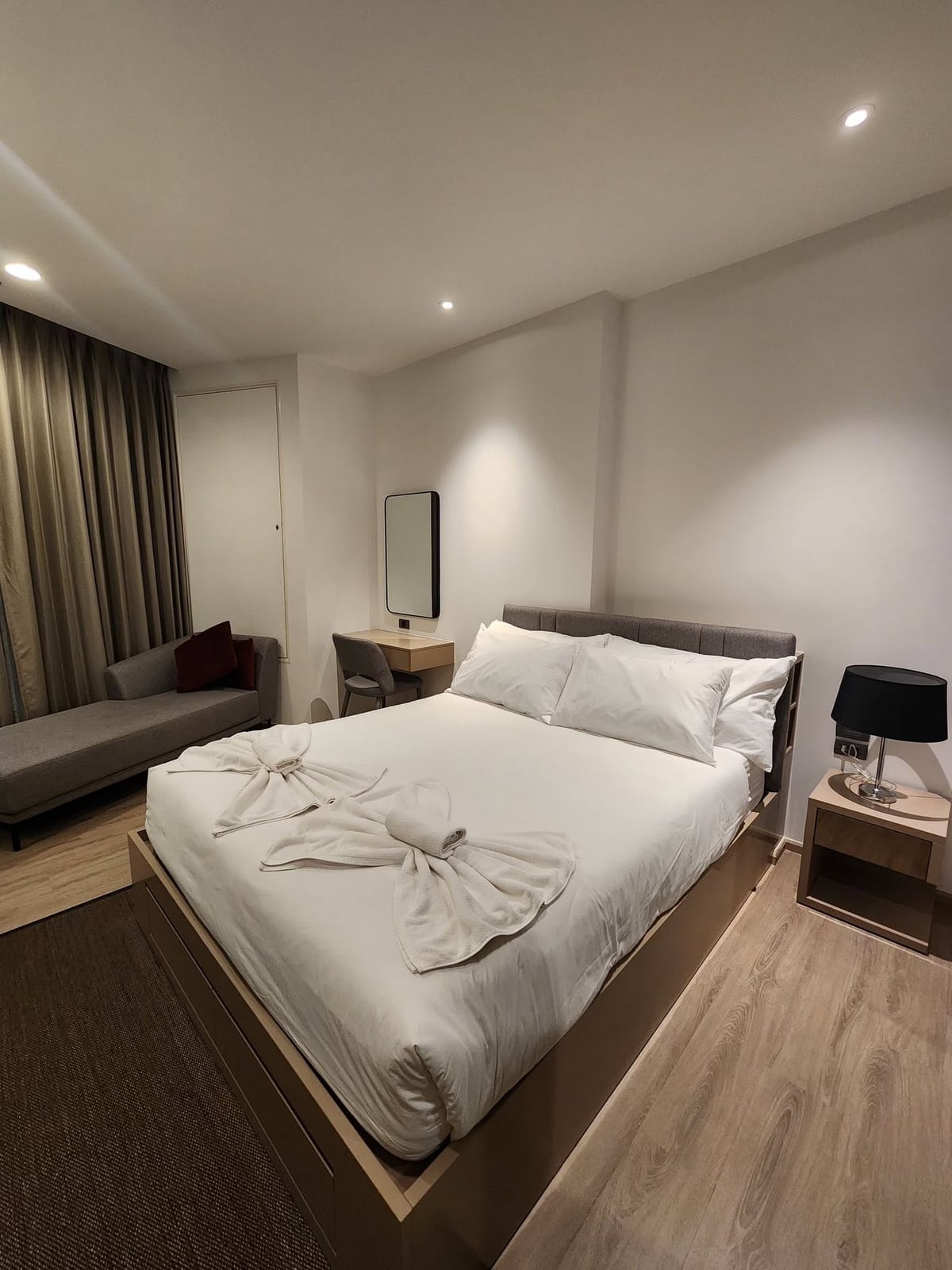 EDGE Central Pattaya 1BR Condo, 9th Floor