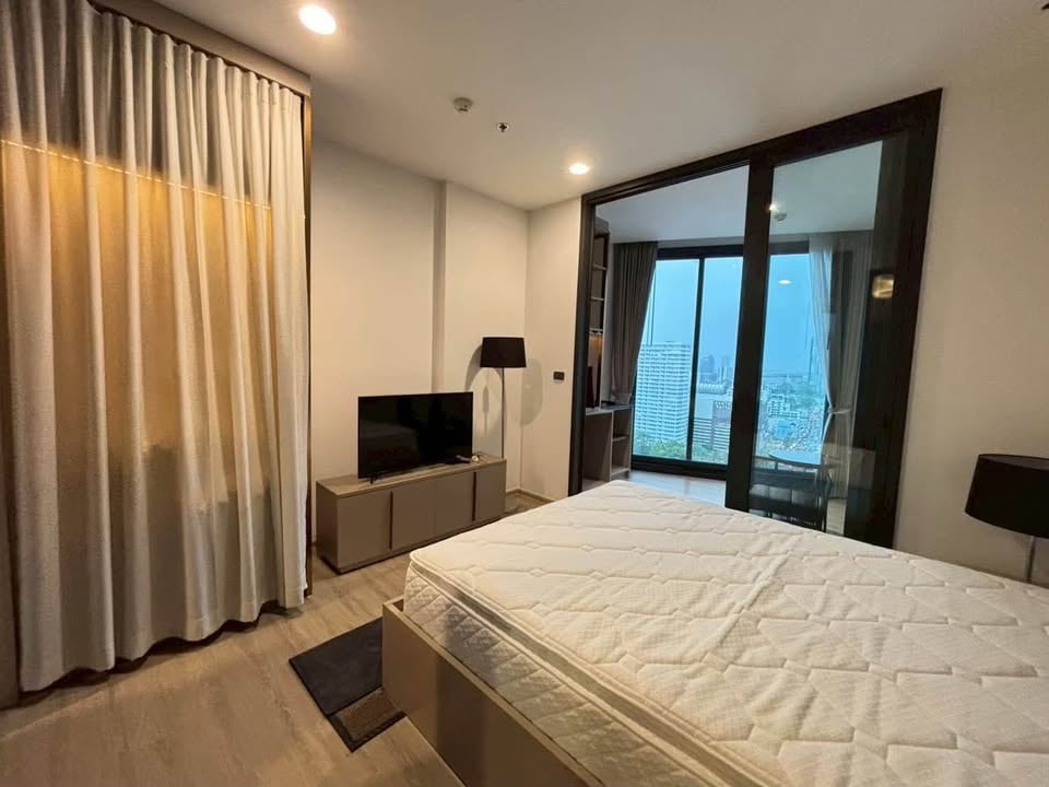 EDGE Central Pattaya 1BR Condo, 23rd Floor