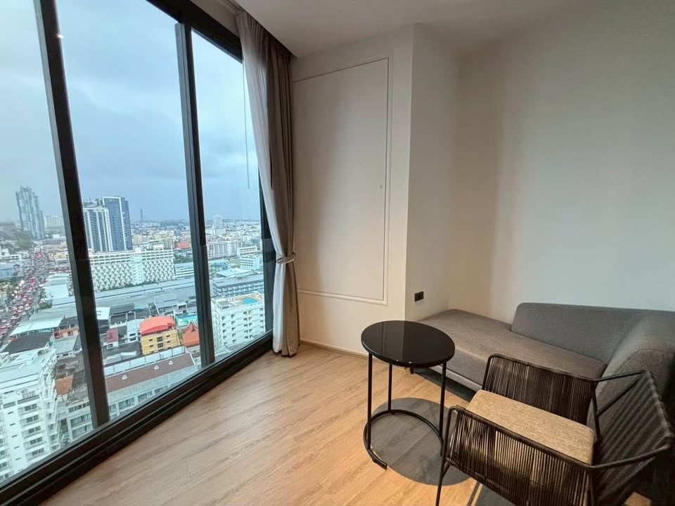 EDGE Central Pattaya 1BR Condo, 23rd Floor