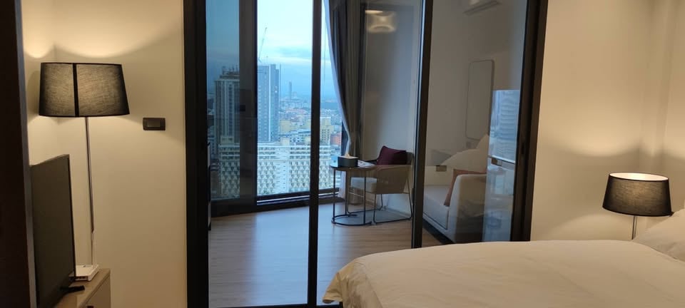 EDGE Central Pattaya 1BR Sea view, 23rd Floor