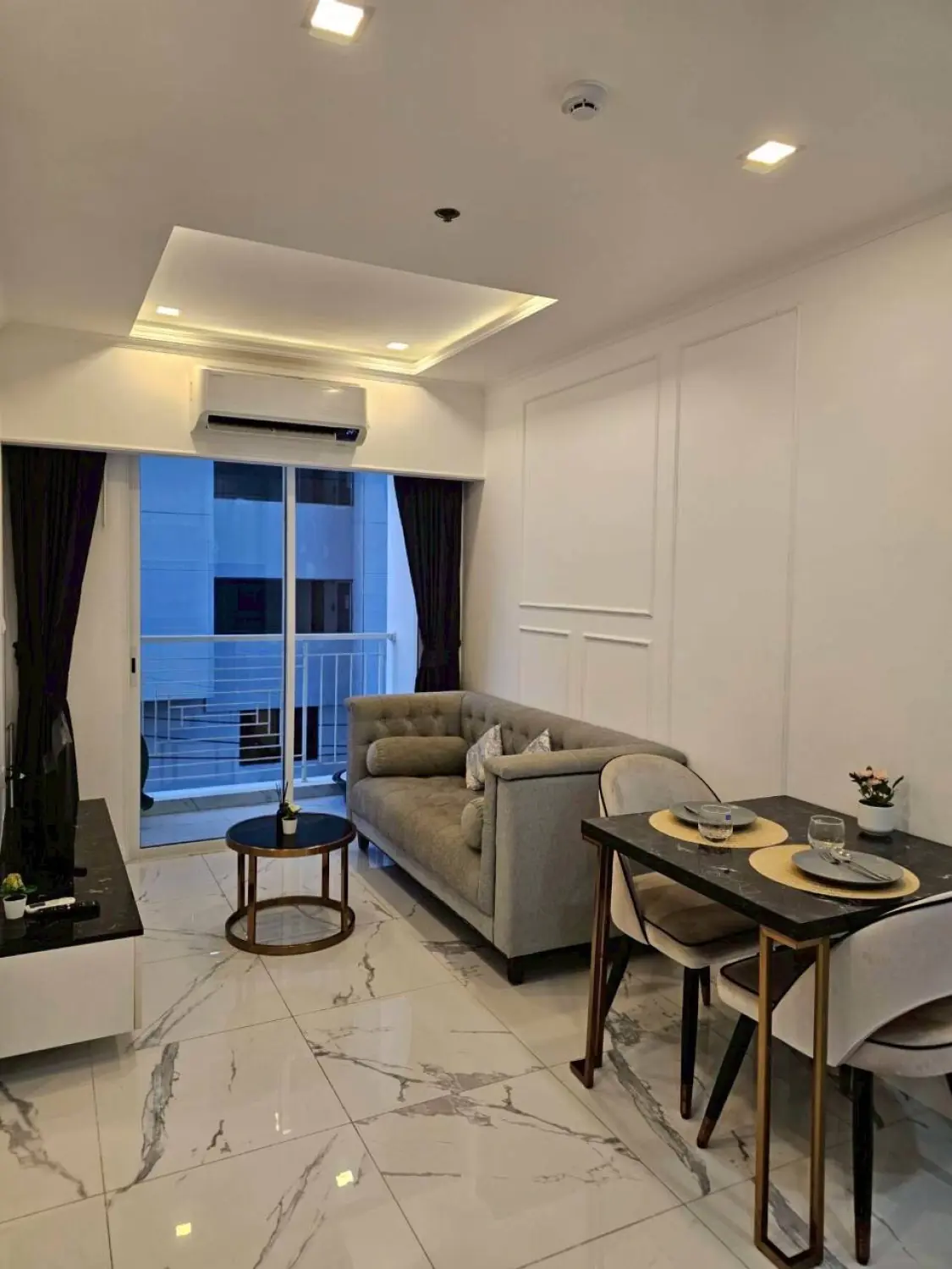 The Empire 1BR, 2nd Floor