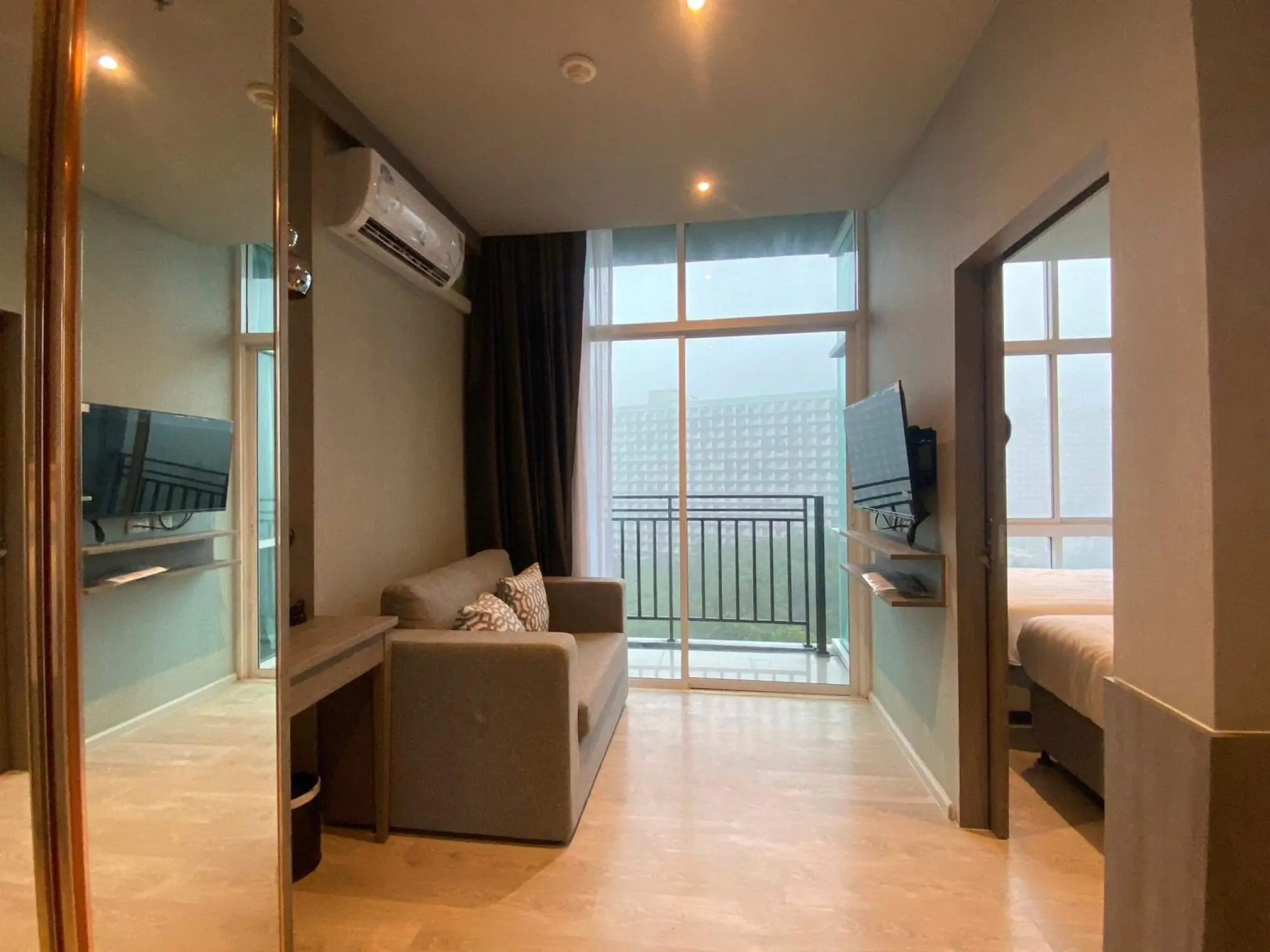 The Grand Jomtien Beach 1BR, 7th Floor