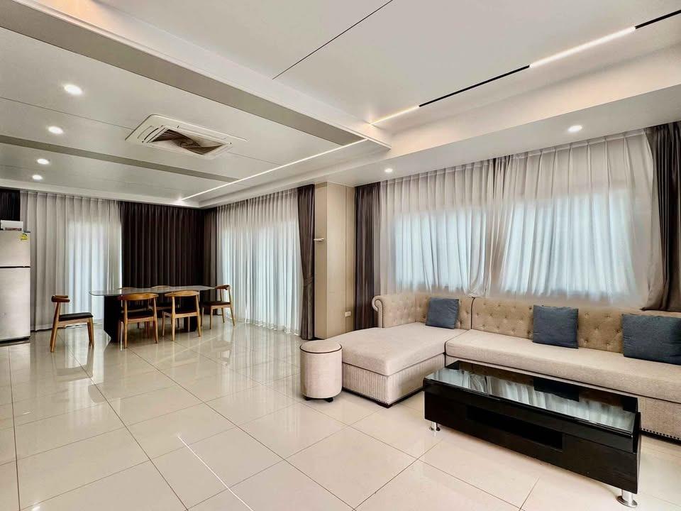 The Lake Village 4BR Pool Villa Huai Yai
