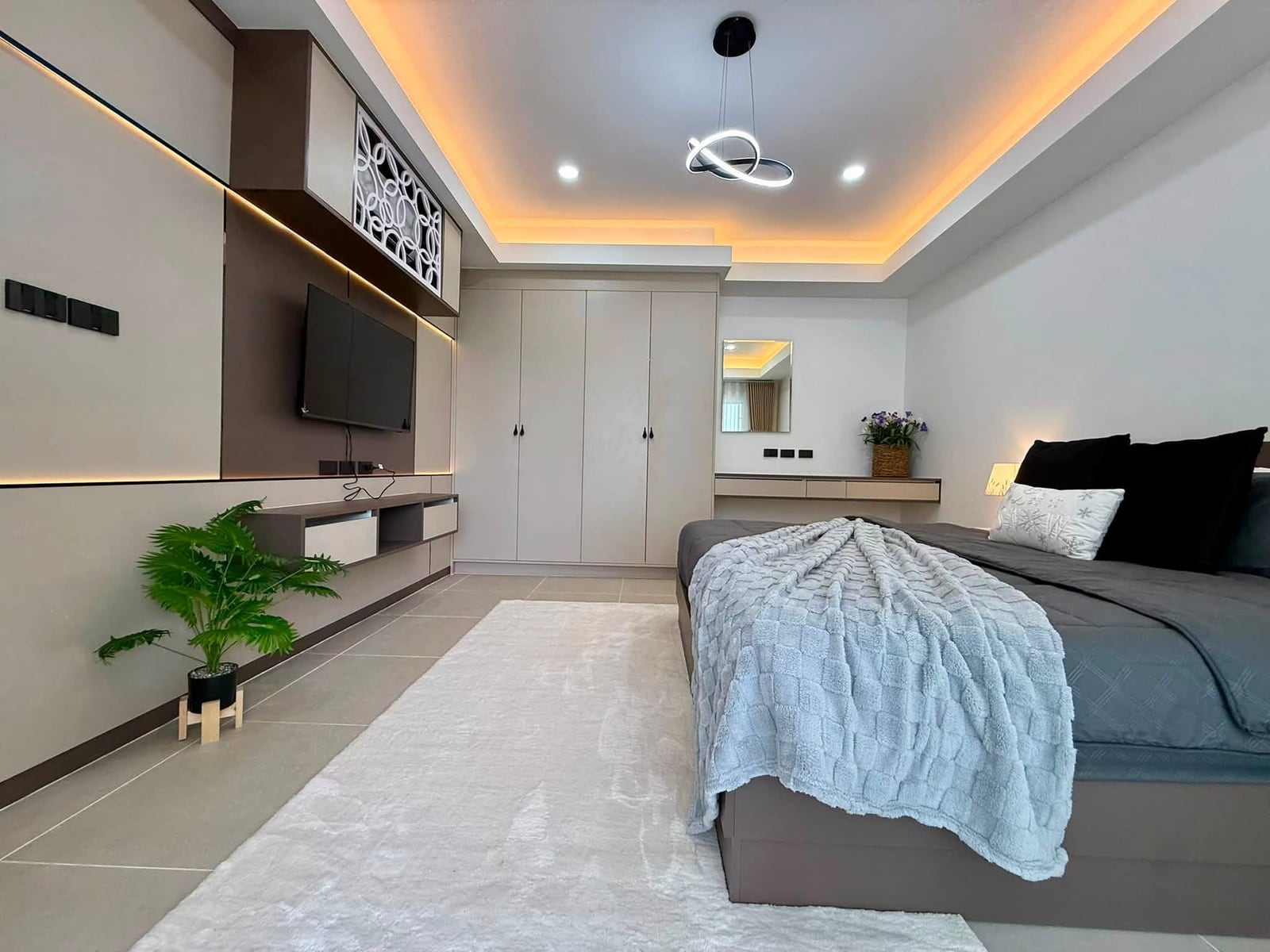 The Majestic Jomtien 2BR Pool view, 5th Floor