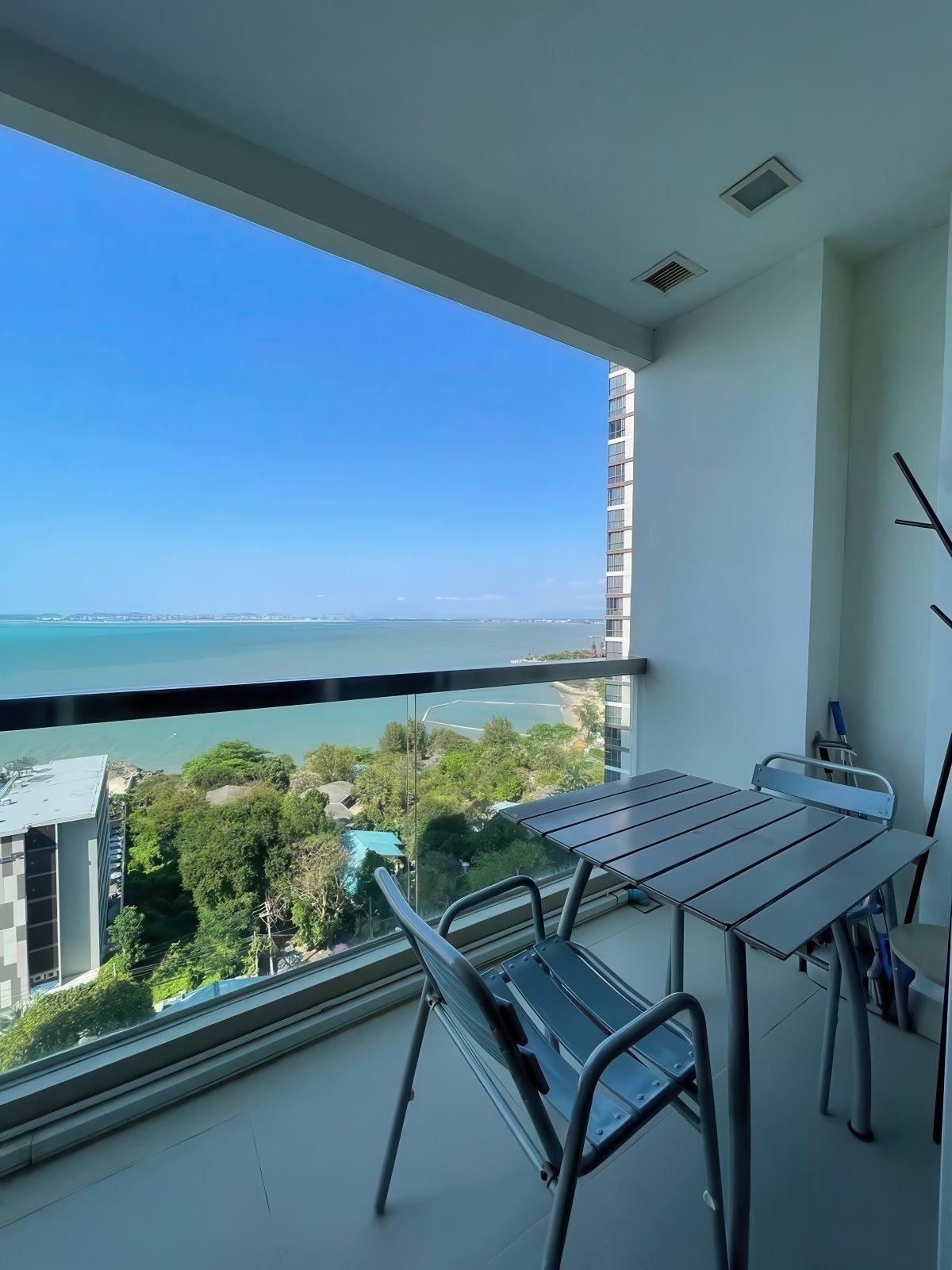 The Palm Wongamat Beach Studio Sea view, 17th Floor