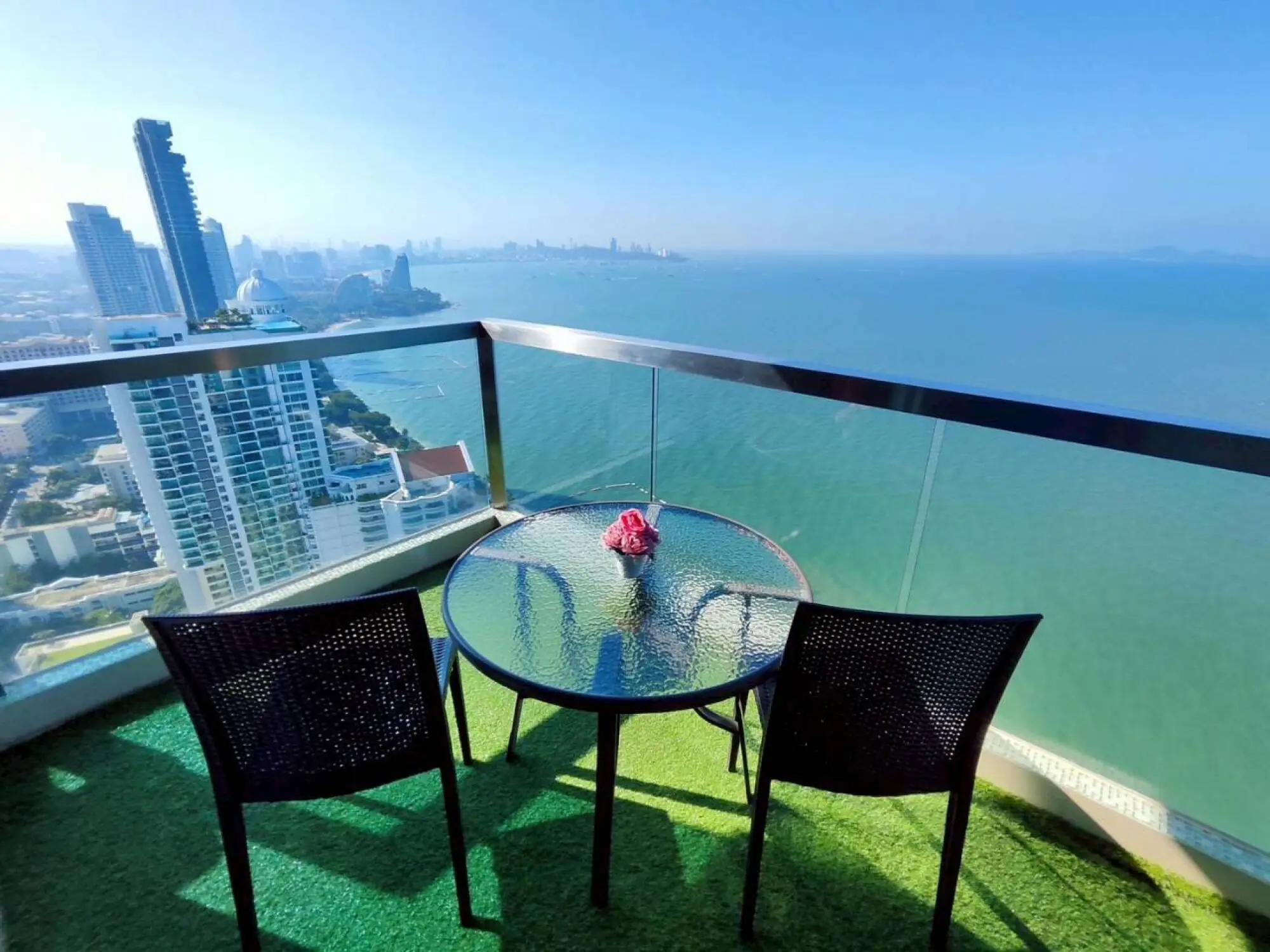 The Palm Wongamat Beach 2BR Sea view, 44th Floor