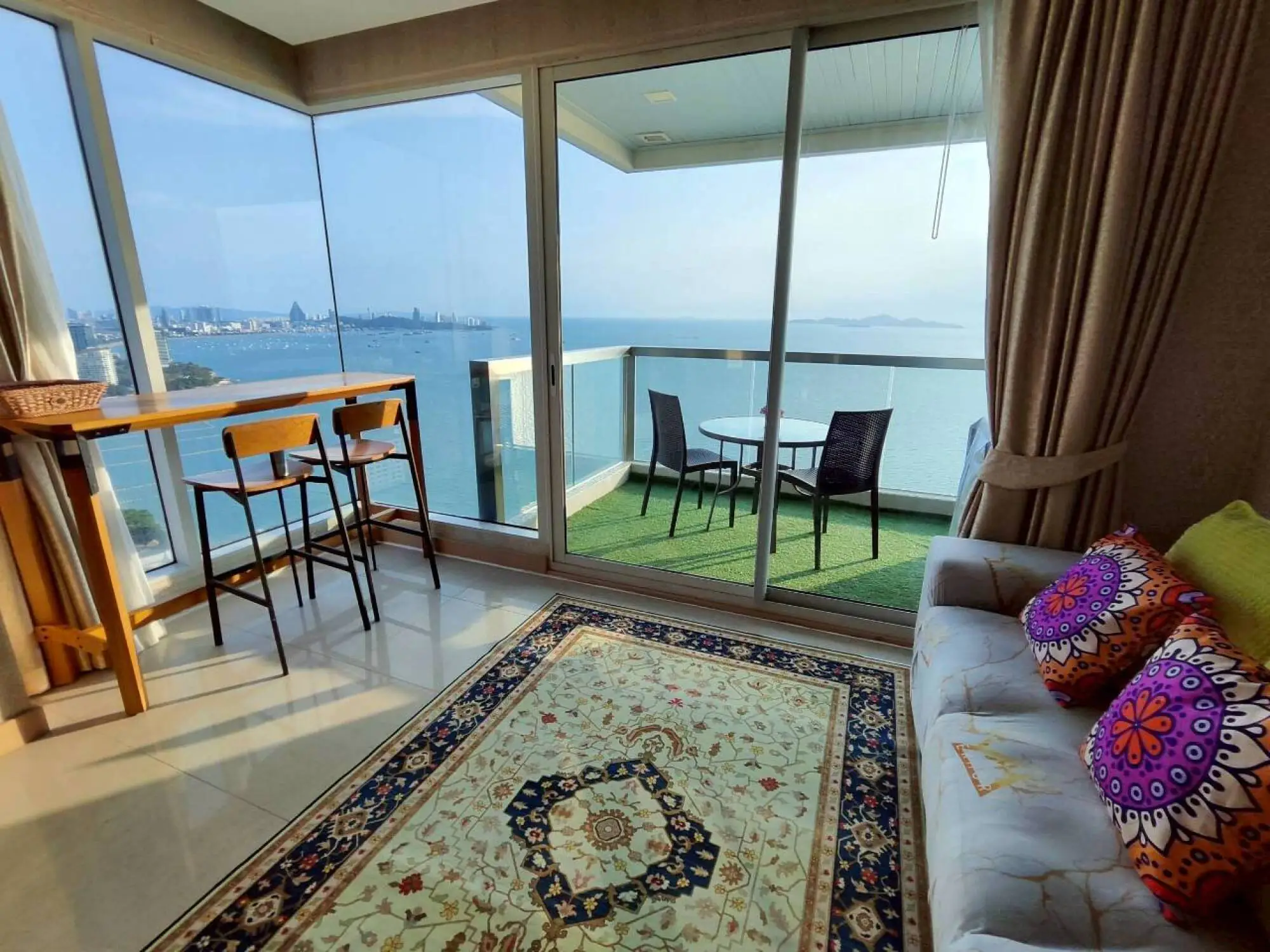 The Palm Wongamat Beach 2BR Sea view, 44th Floor