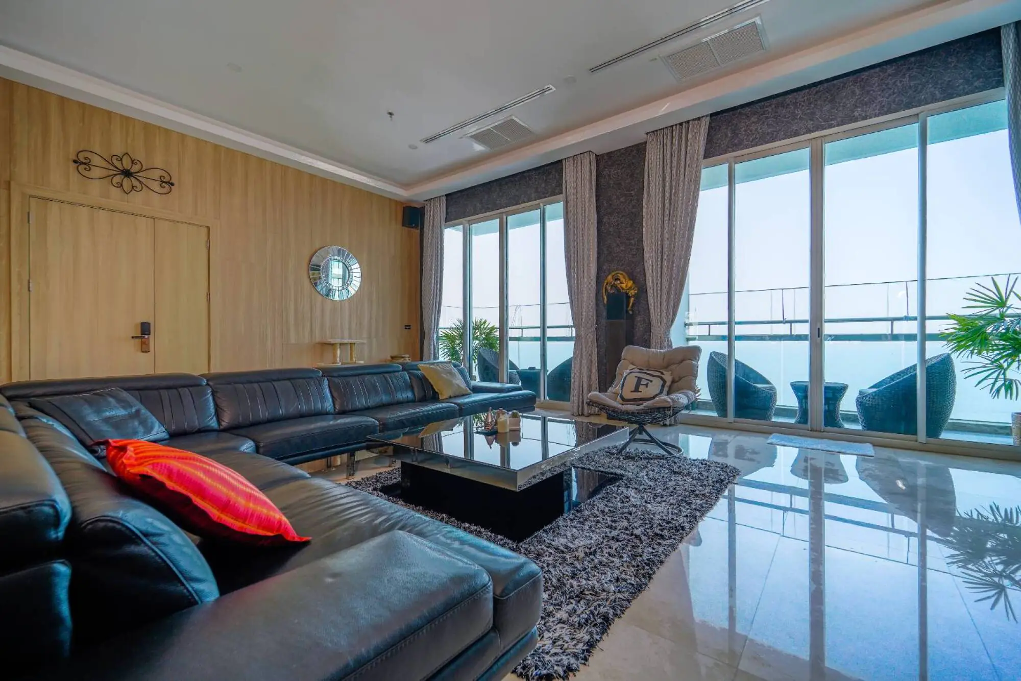 The Palm Wongamat Beach 3BR Sea view, 26th Floor