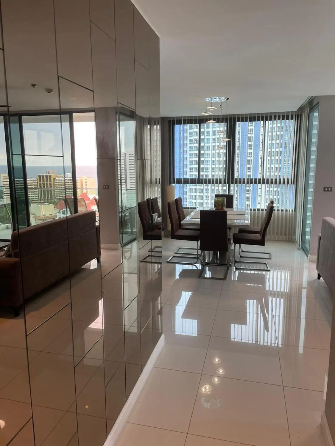 The Point Pratumnak 2BR, 9th Floor