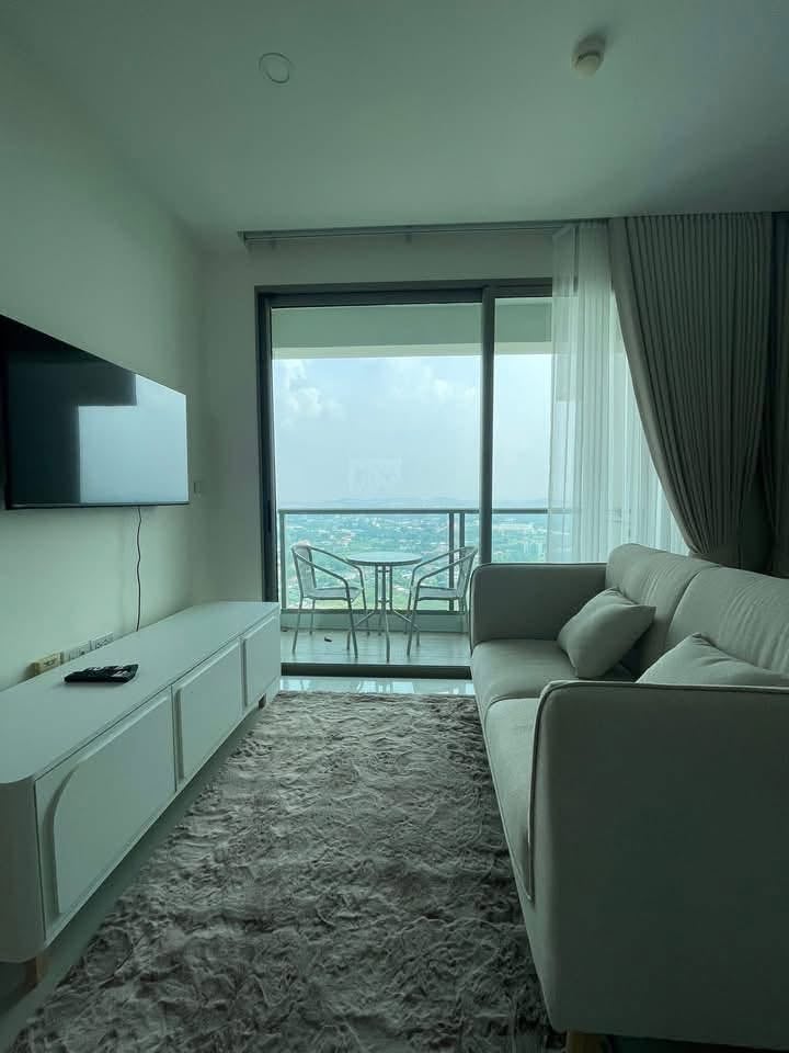 The Riviera Jomtien 1BR Condo, 34th Floor