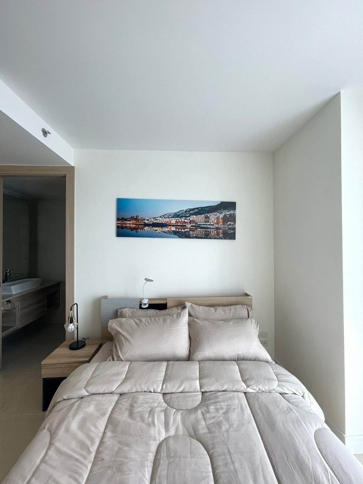 The Riviera Jomtien 1BR Condo, 34th Floor