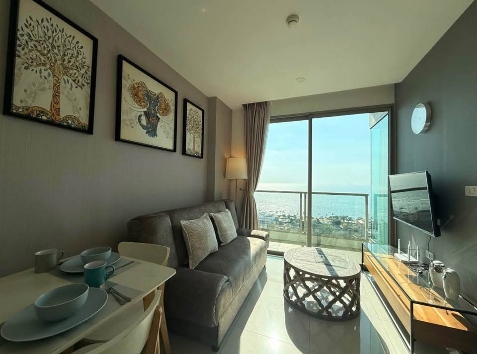 The Riviera Jomtien 1BR Seaview Condo