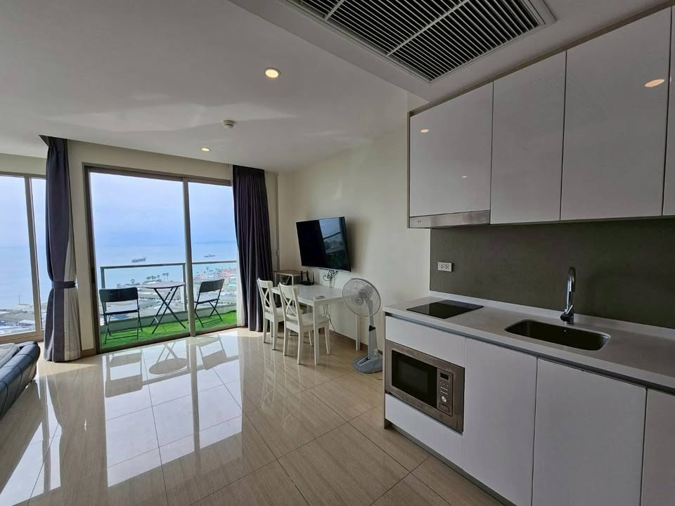 Riviera Jomtien 1BR Seaview Condo
