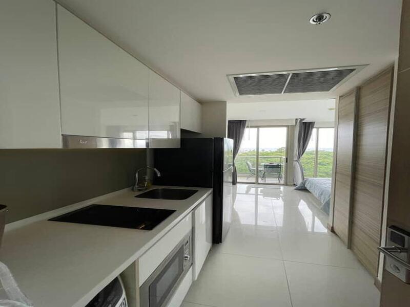 The Riviera Jomtien 1BR, 8th Floor