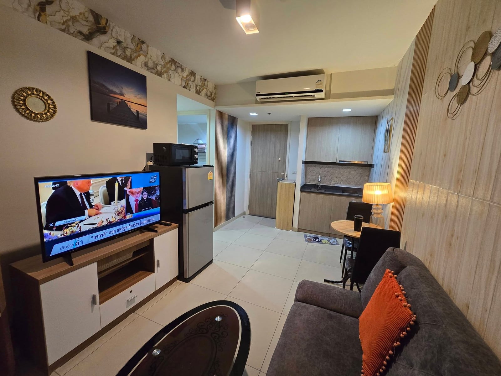 Unixx 1BR Condo, 10th Floor