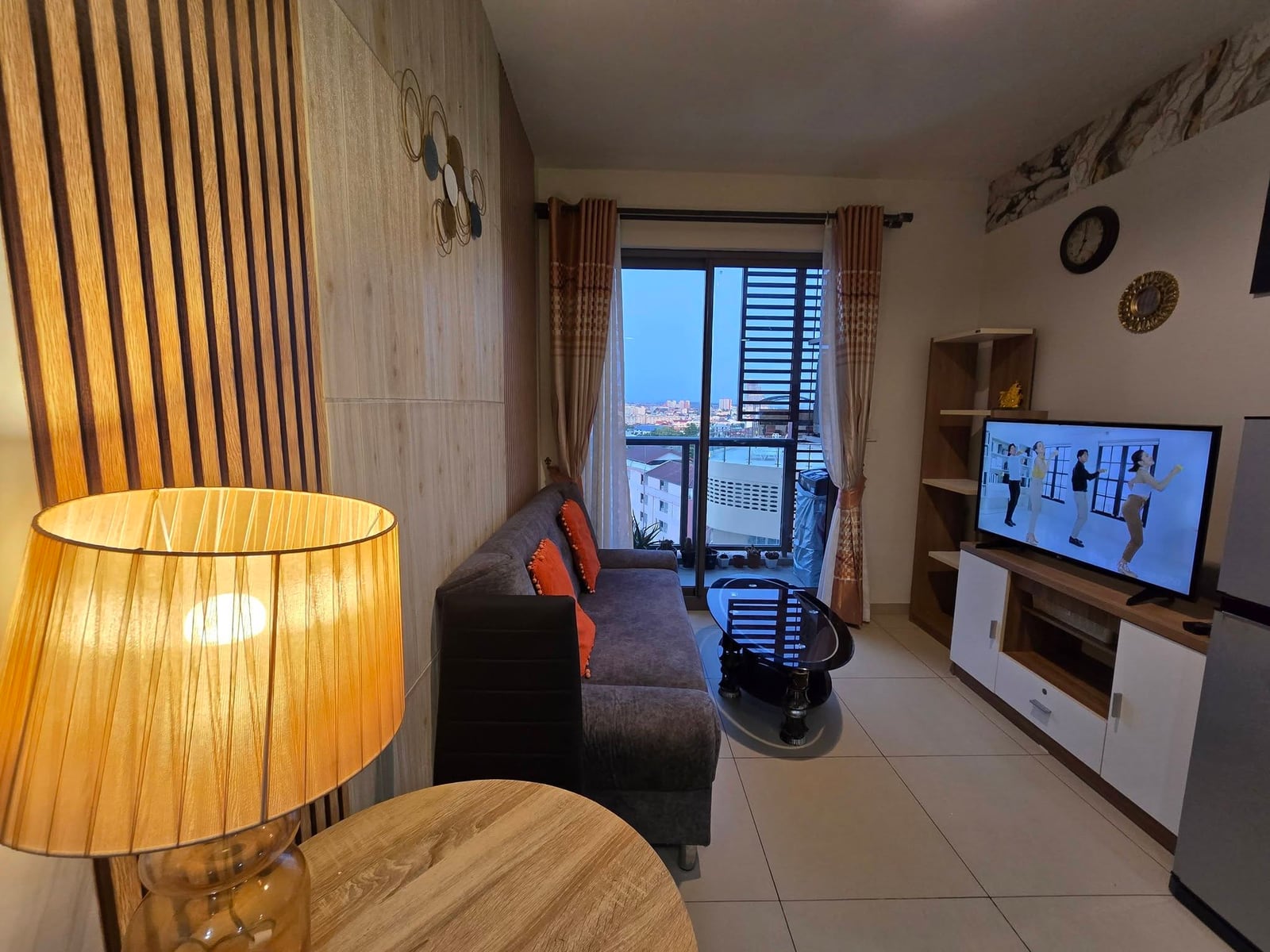 Unixx 1BR Condo, 10th Floor