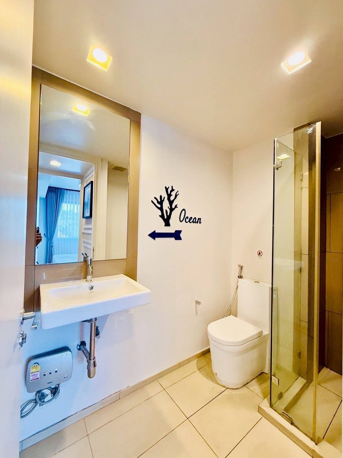 Unixx 1BR Condo, 15th Floor