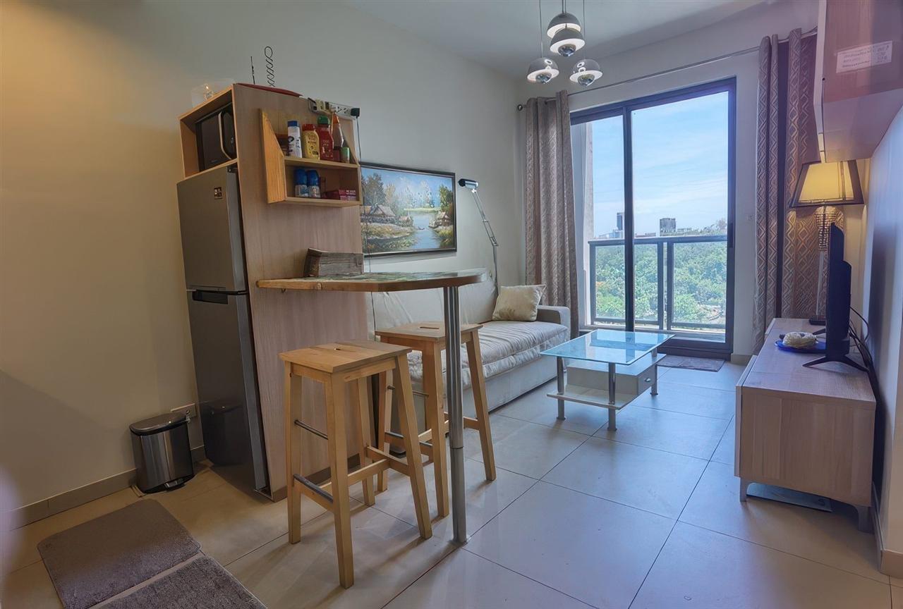 Unixx 1BR City view, 24th Floor