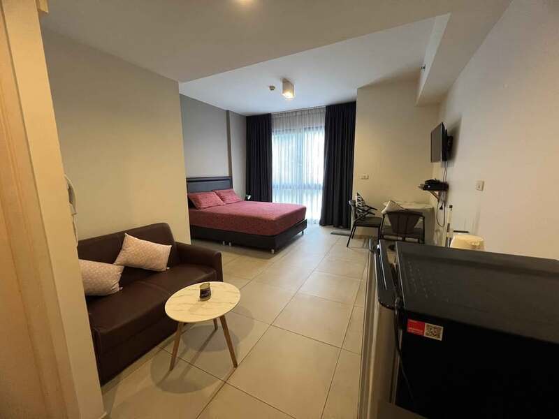 Unixx 1BR, 3rd Floor