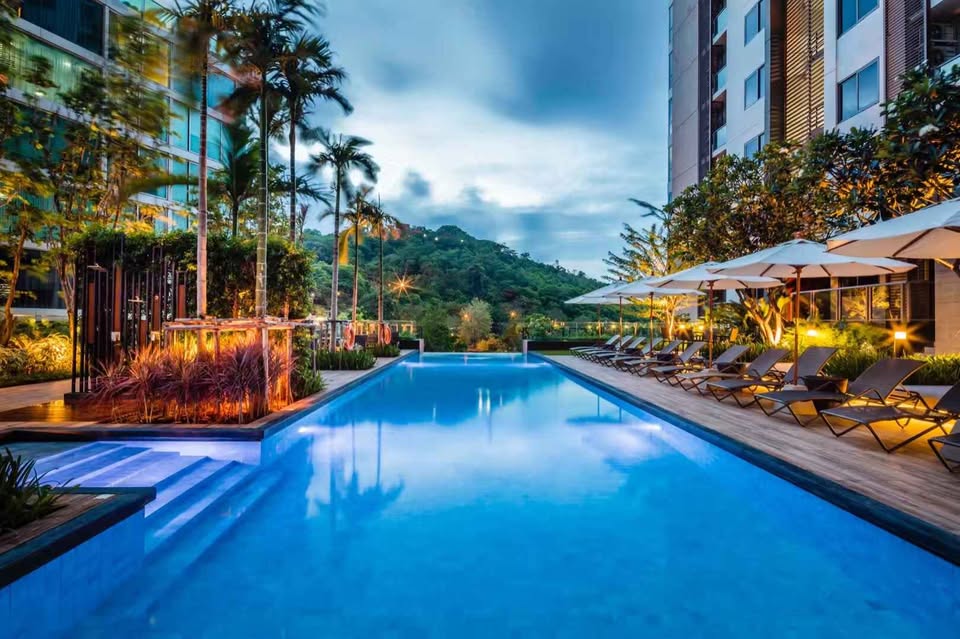 Unixx 1BR City view, 1st Floor