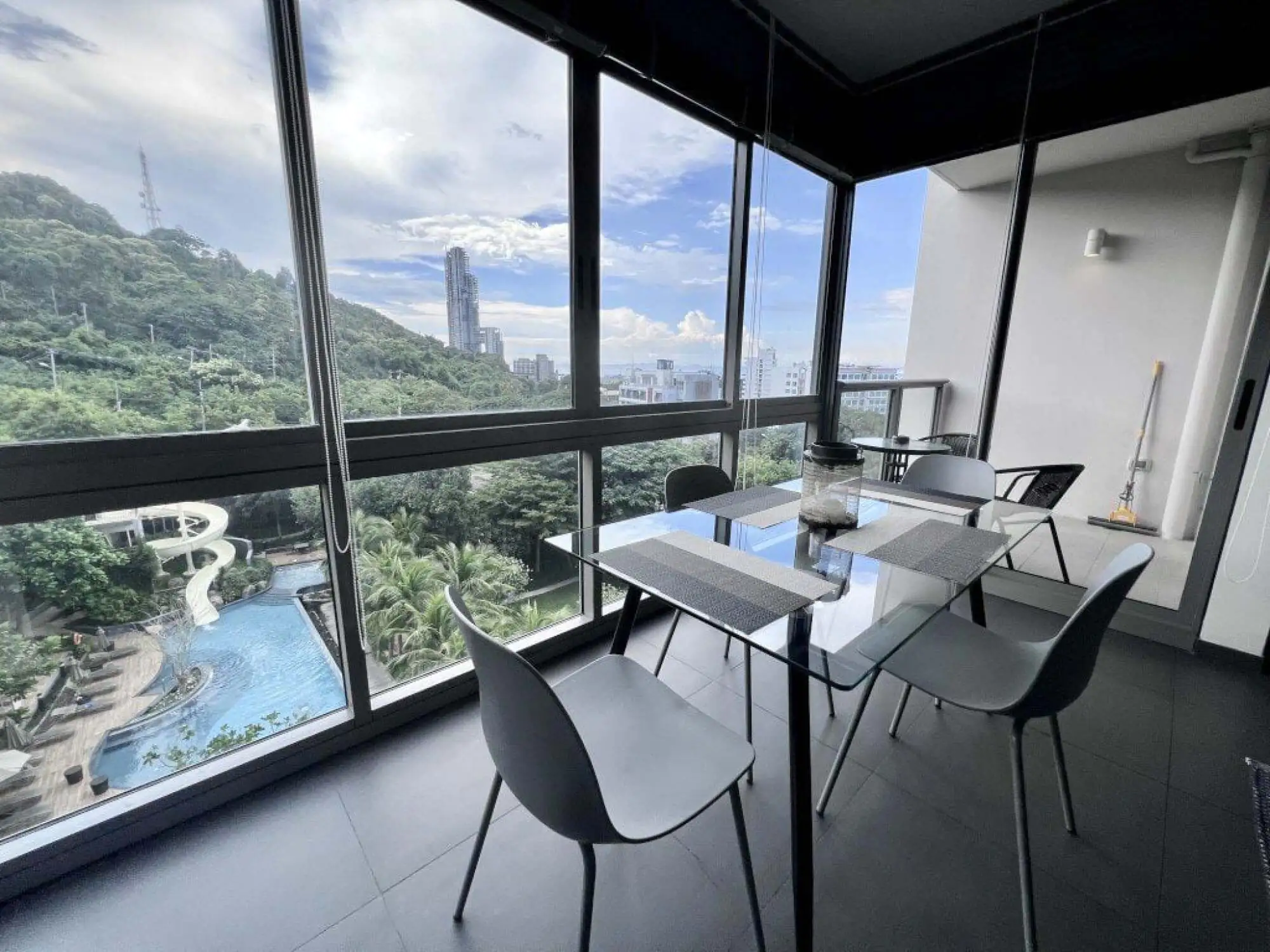 Unixx 2BR Pool view, 7th Floor