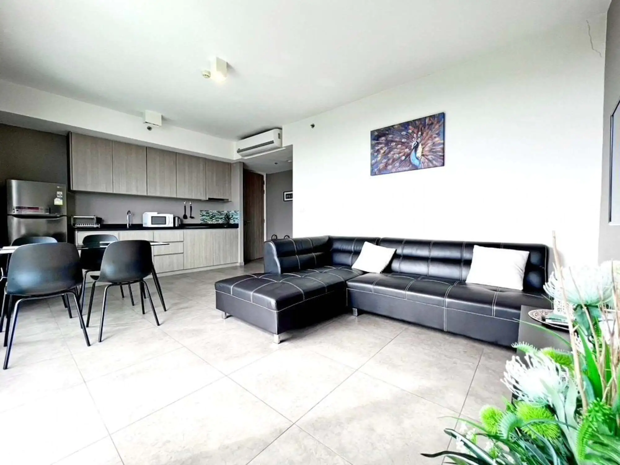 Unixx 2BR Sea view, 37th Floor