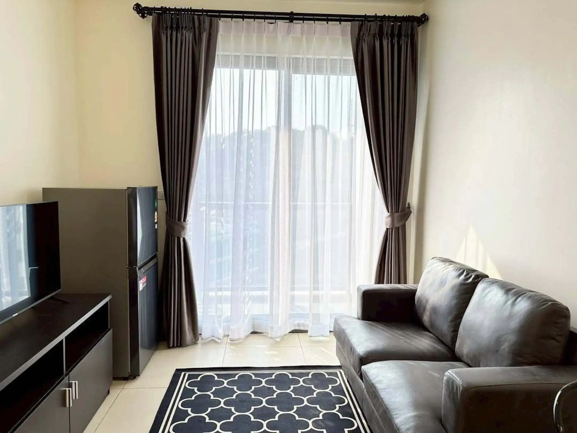 Unixx 1BR Sea view, 13th Floor