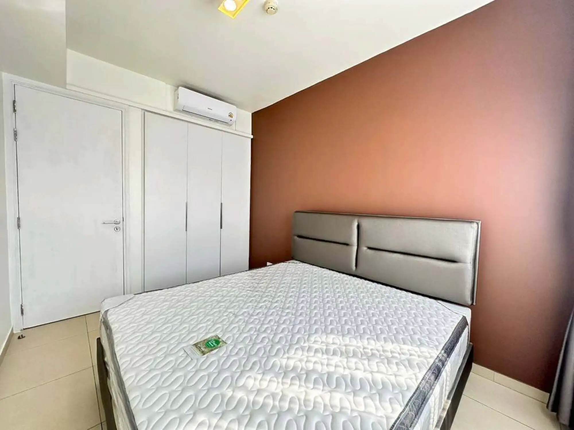 Unixx 1BR Sea view, 13th Floor