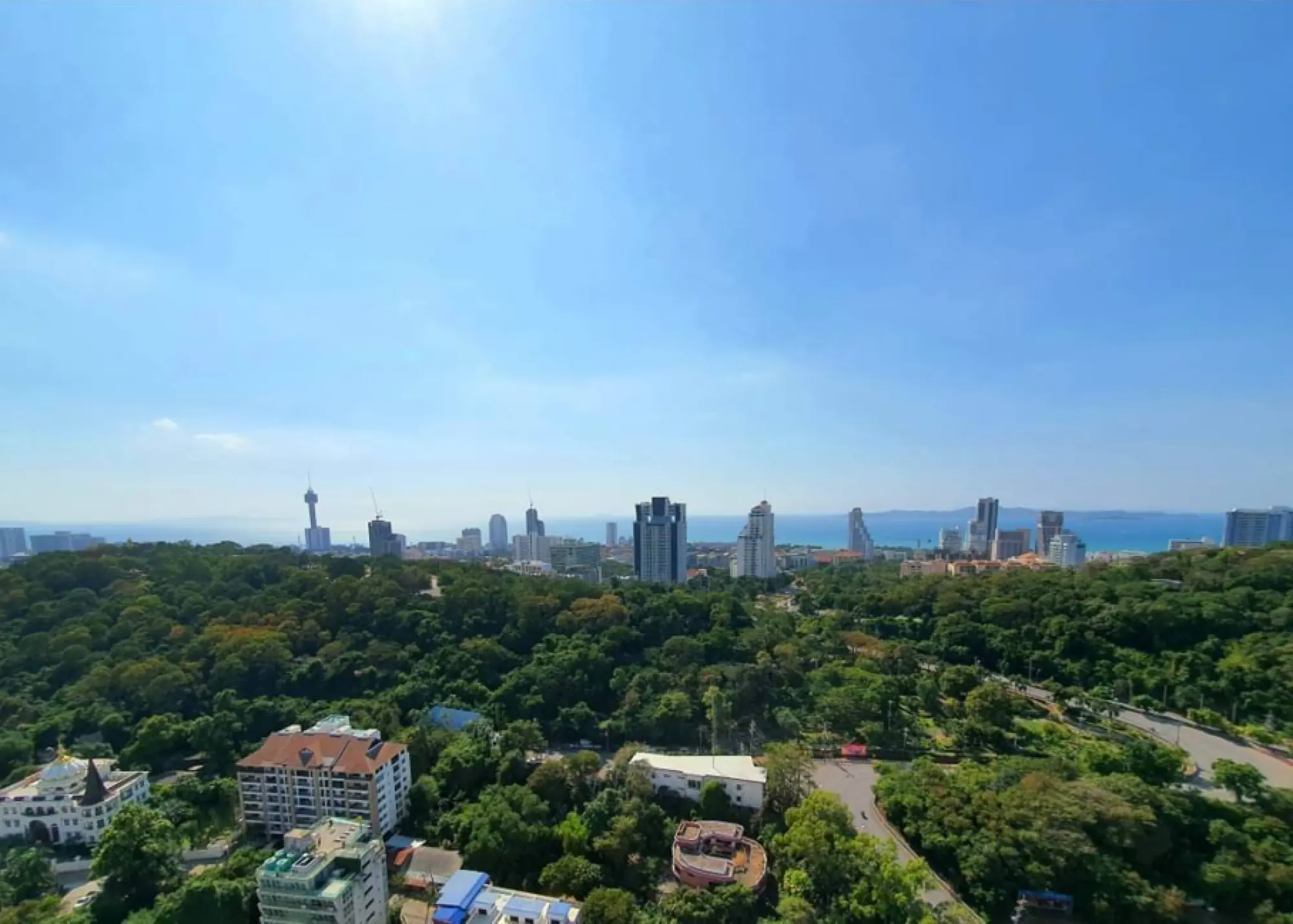 Unixx 2BR Sea view, 36th Floor