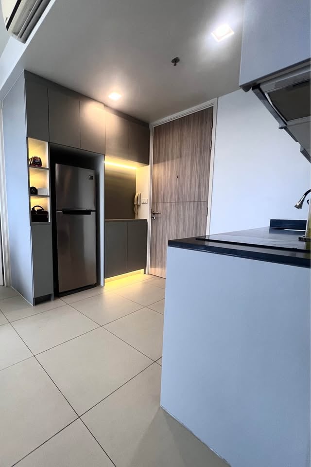 Unixx 2BR Sea and city view, 39th Floor
