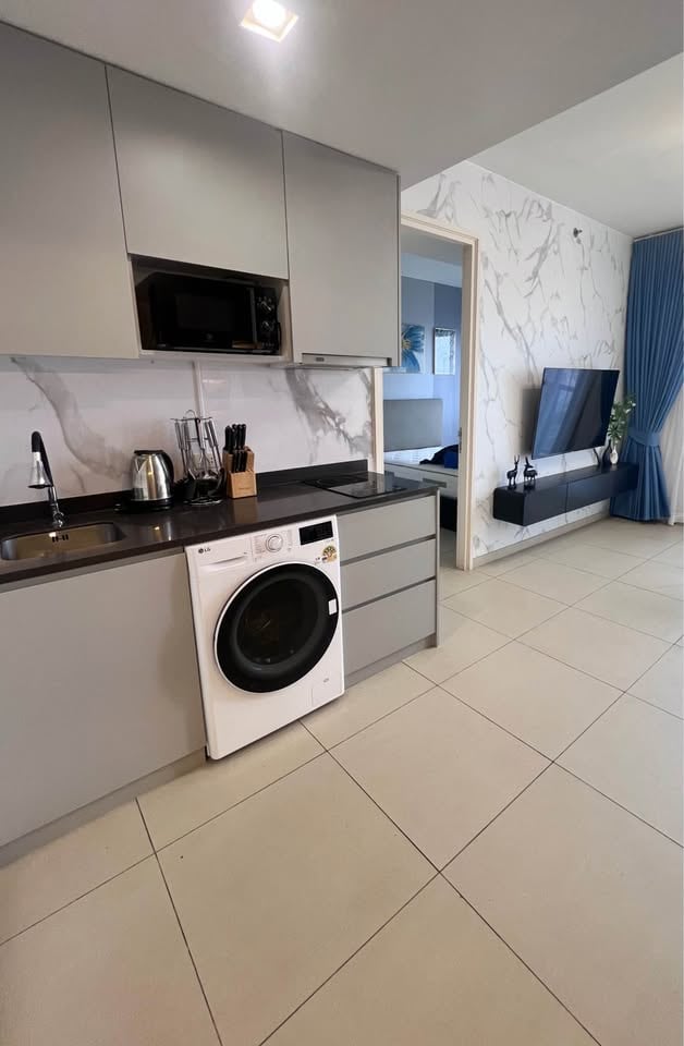 Unixx 2BR Sea and city view, 39th Floor