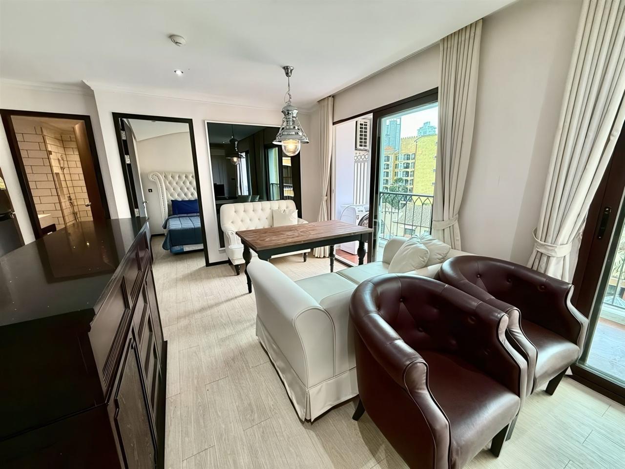 Venetian Signature Condo Resort 2BR Pool view, 6th Floor