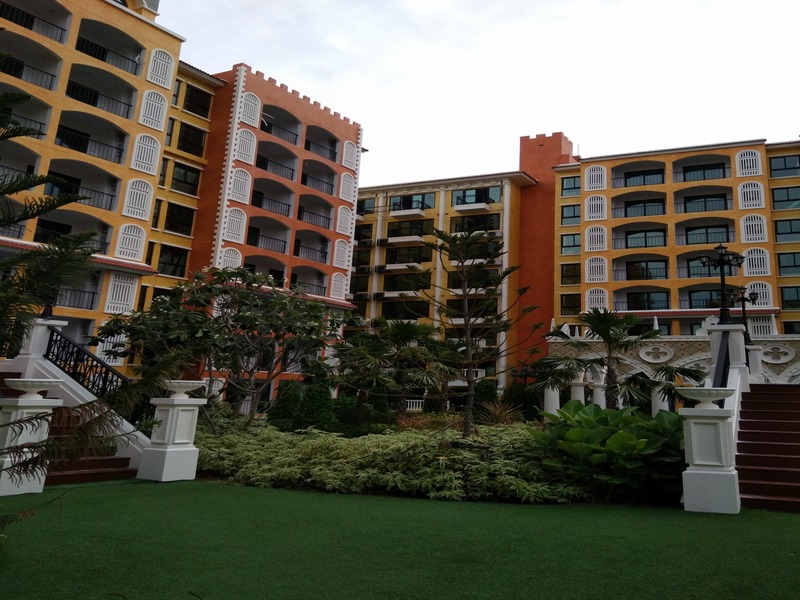 Venetian Signature Condo Resort Studio Pool view, 5th Floor