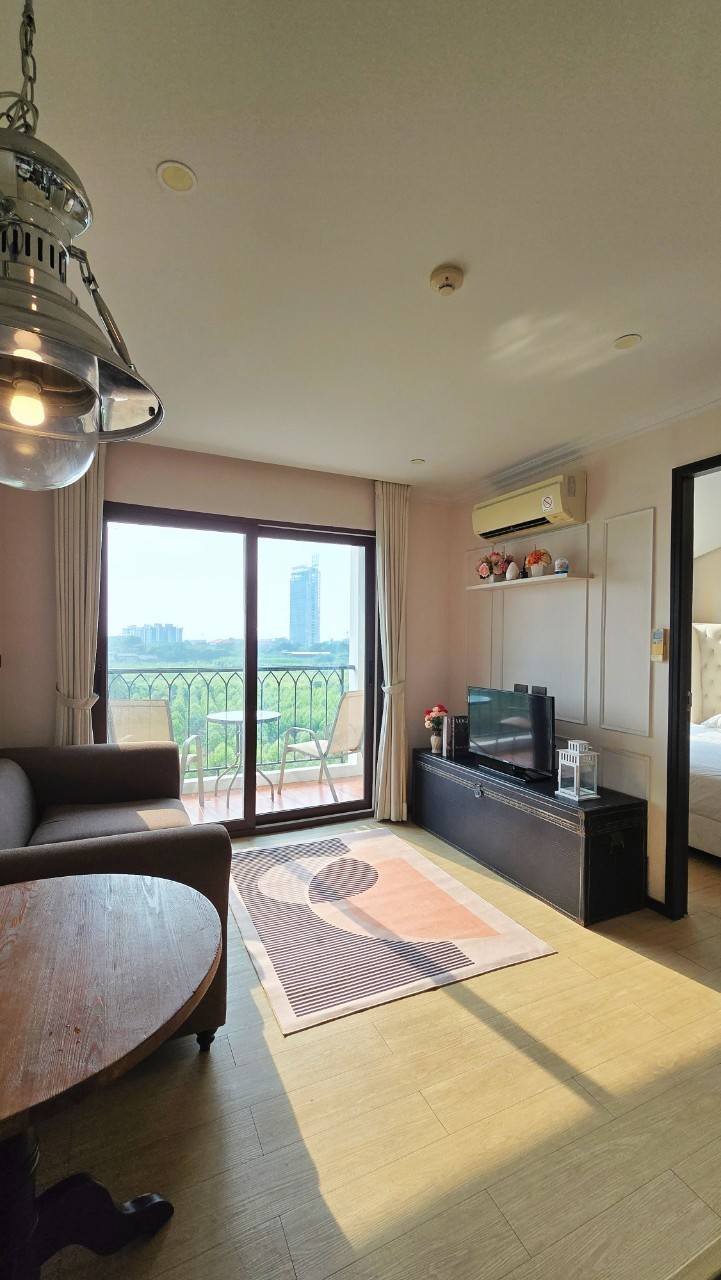 Venetian Signature Condo Resort 1BR, 6th Floor