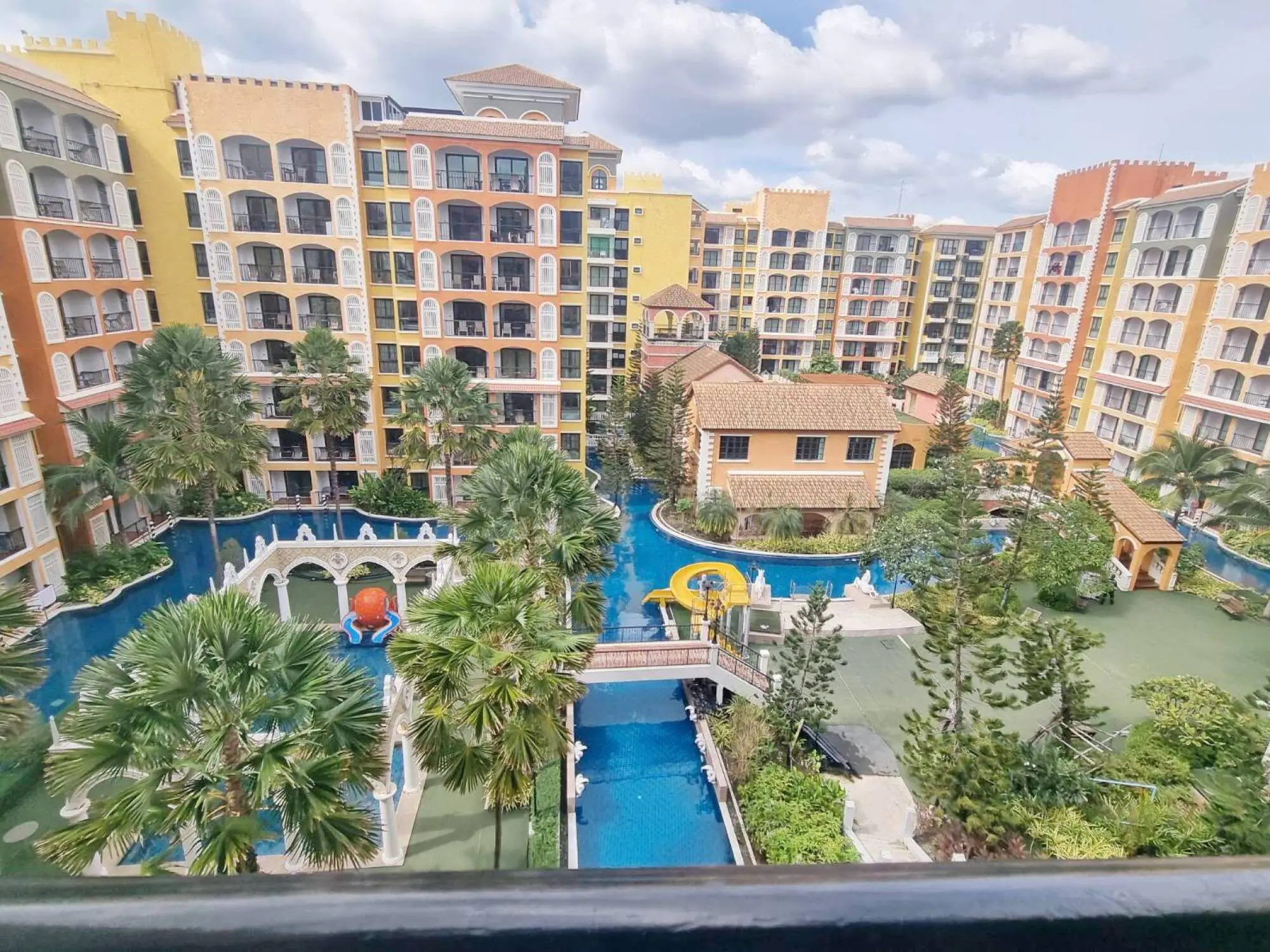 Venetian Signature Condo Resort 1BR Sea view, 6th Floor