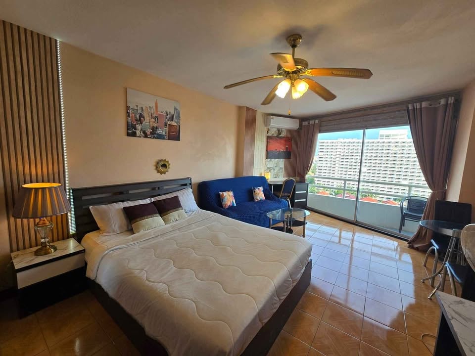 View Talay 1 Studio Condo, 11th Floor