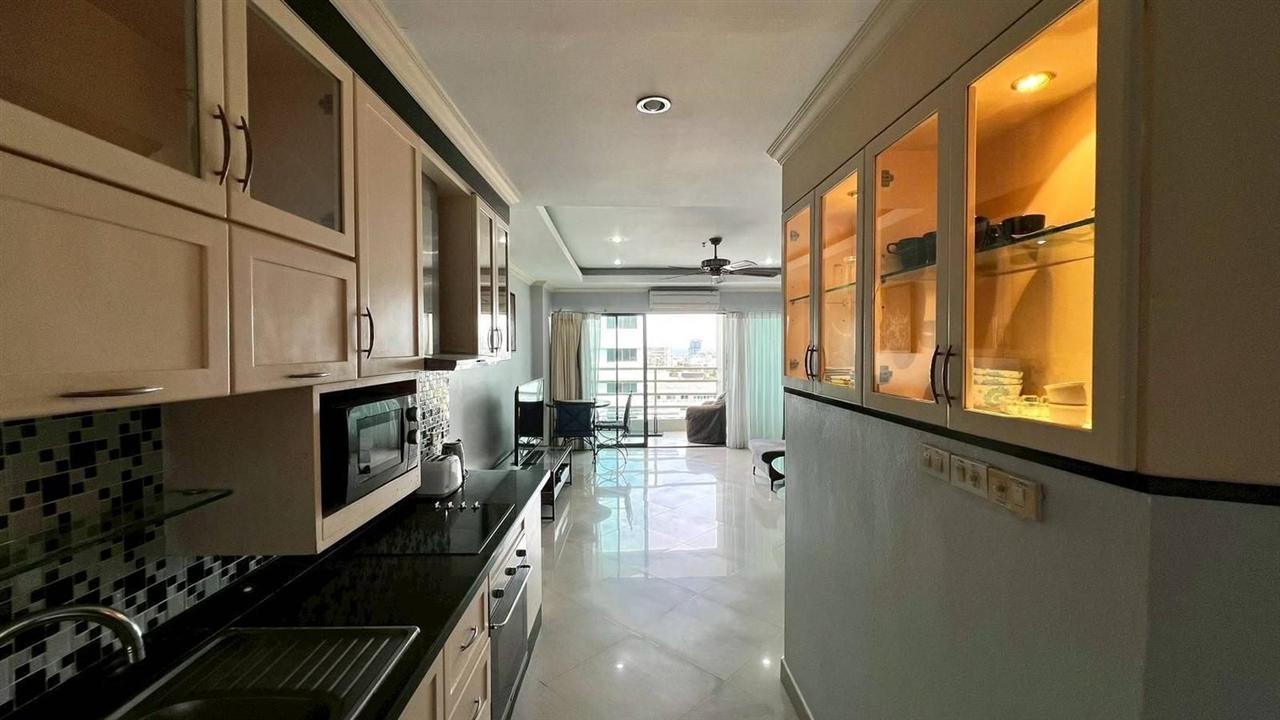 View Talay 5 1BR Sea view, 19th Floor