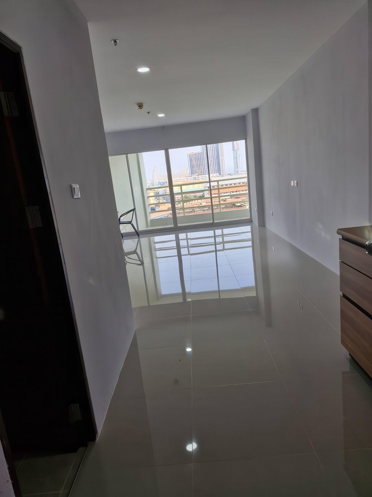 View Talay 5 Studio Sea view, 10th Floor