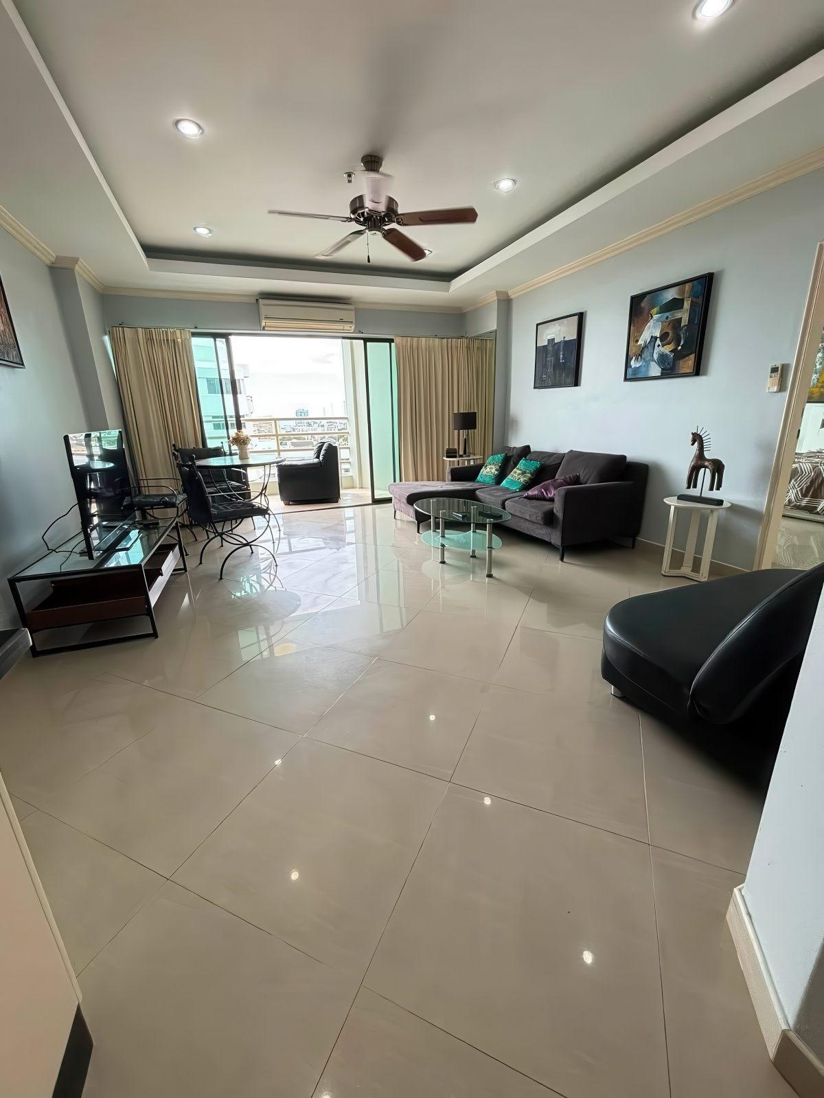 View Talay 5 1BR Sea view, 19th Floor
