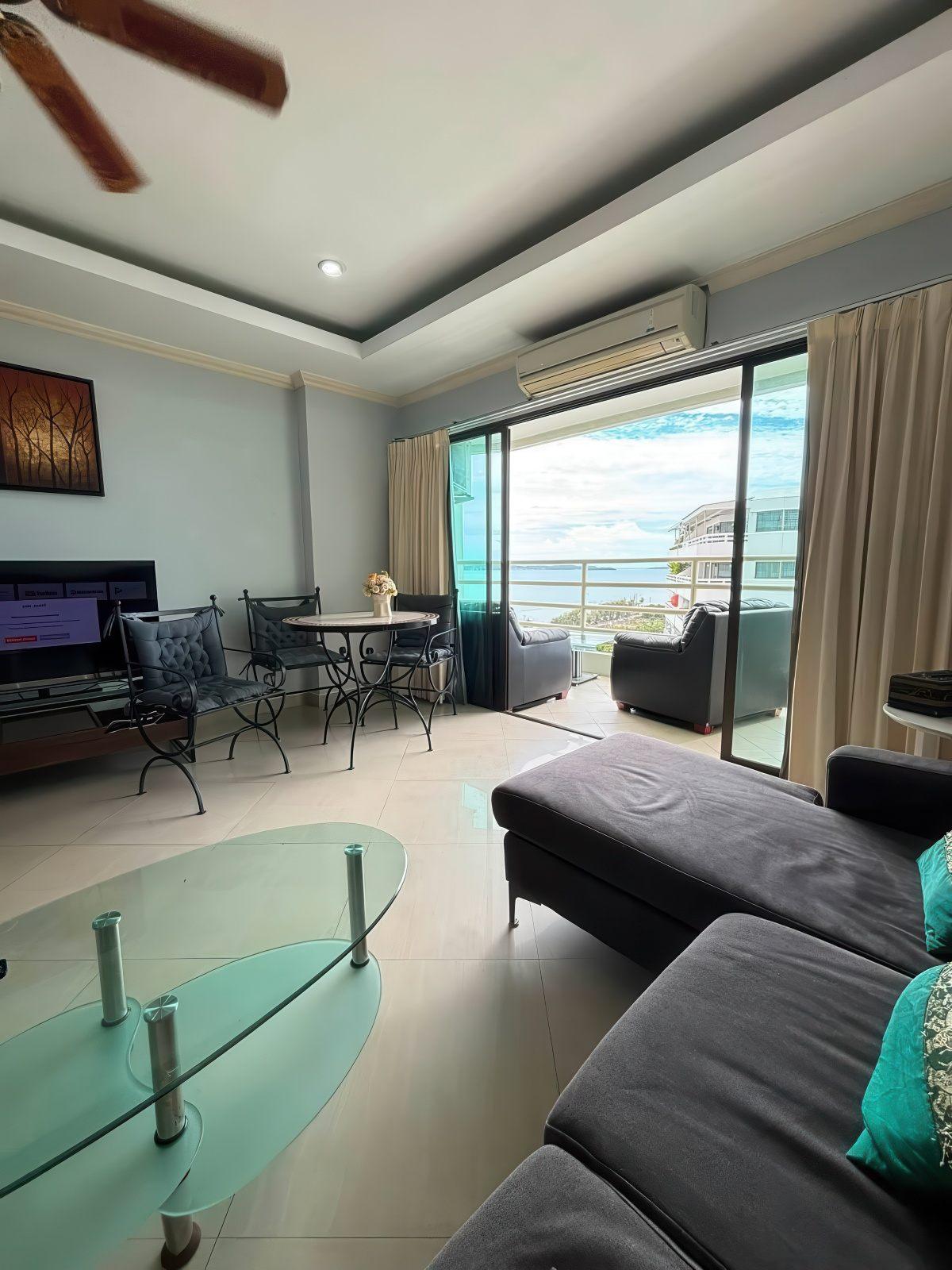 View Talay 5 1BR Sea view, 19th Floor