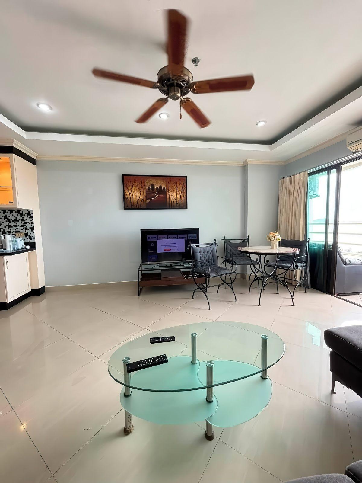 View Talay 5 1BR Sea view, 19th Floor
