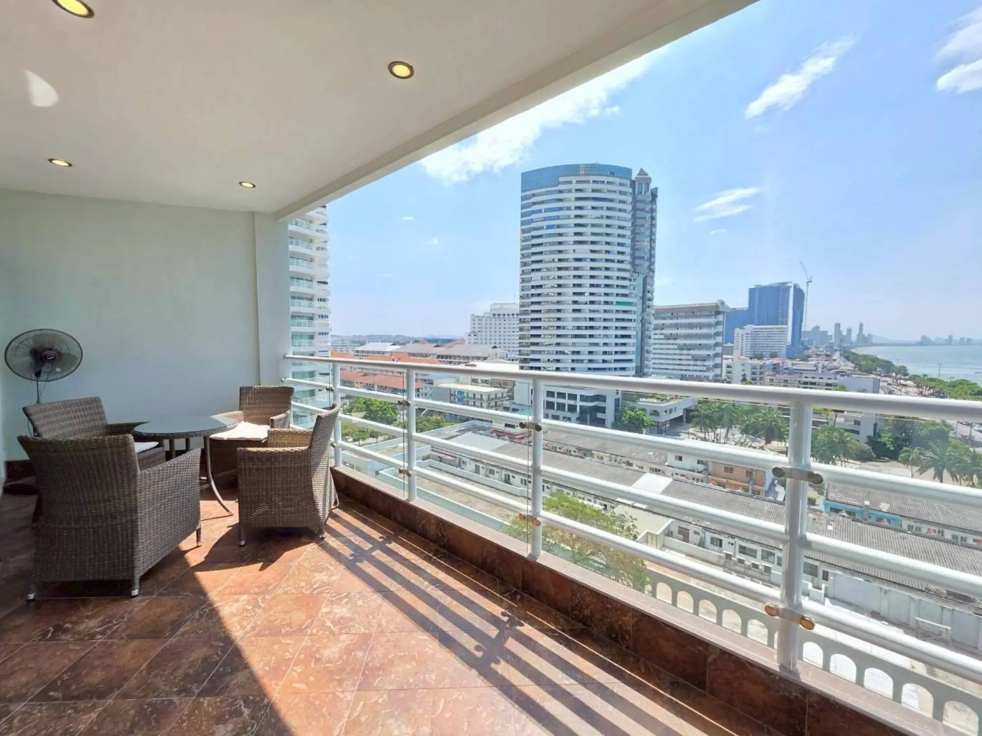 View Talay 7 2BR Sea view, 11th Floor