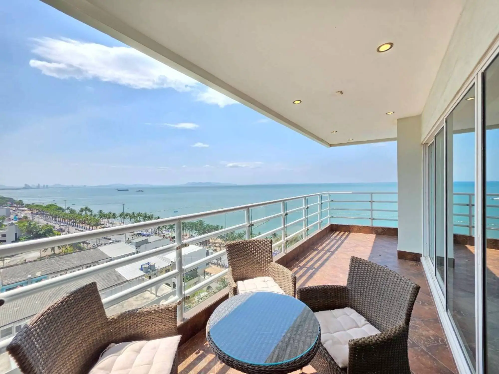 View Talay 7 2BR Sea view, 11th Floor