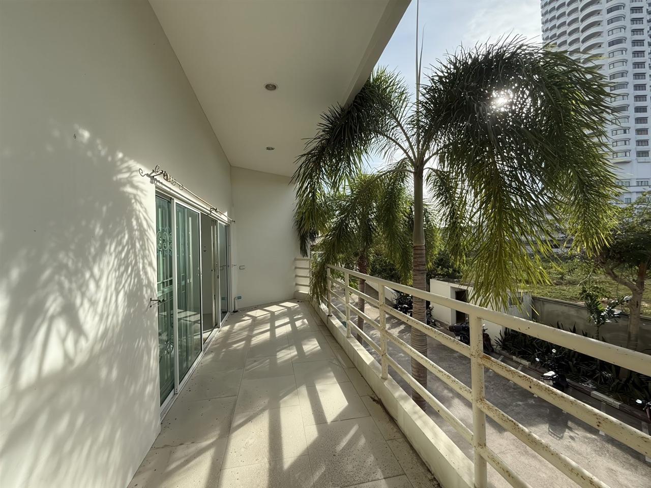 View Talay 8 Studio City view, 1st Floor
