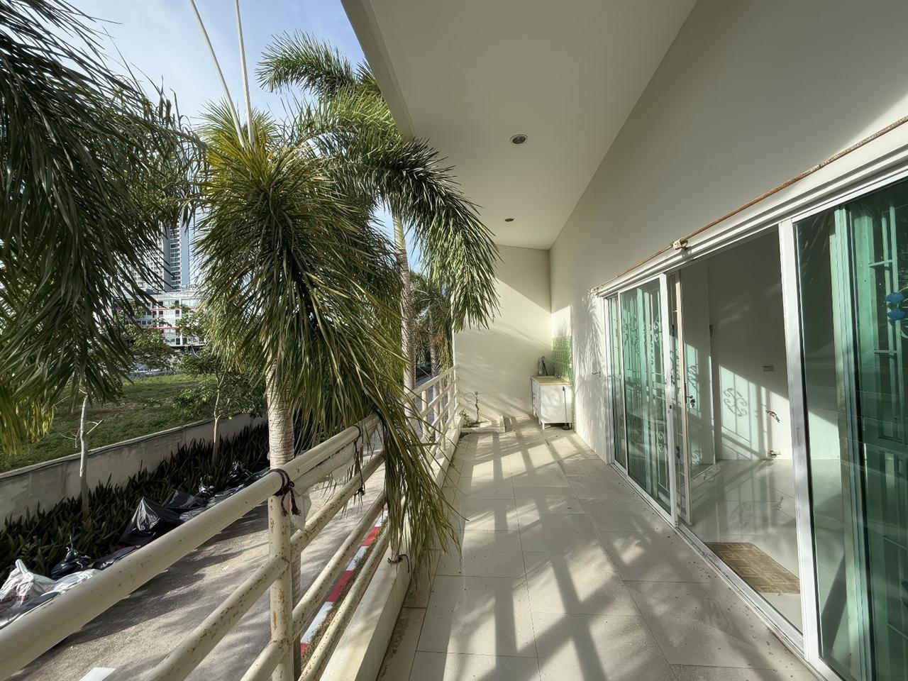 View Talay 8 Studio City view, 1st Floor