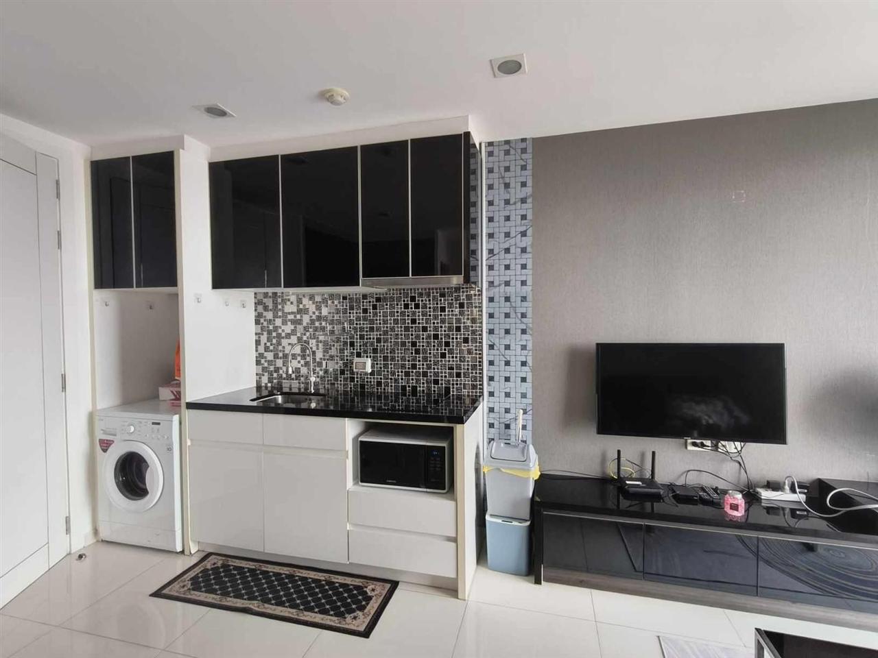 Vision 1BR Sea view, 18th Floor