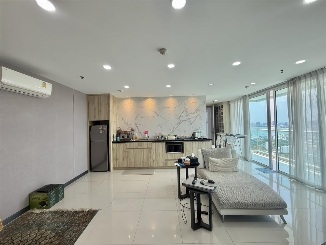 Vision 1BR Sea view, 21st Floor
