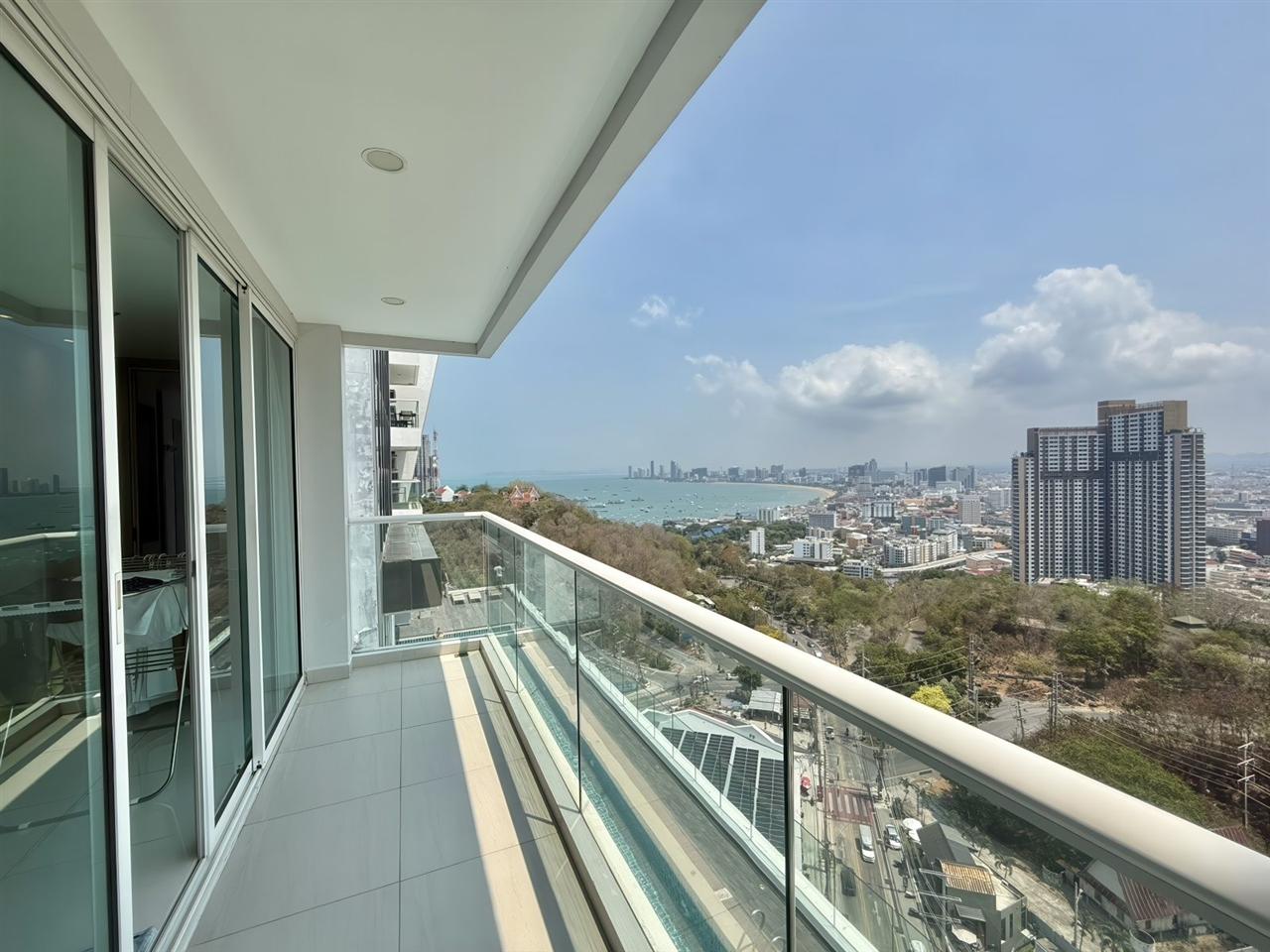 Vision 1BR Sea view, 21st Floor