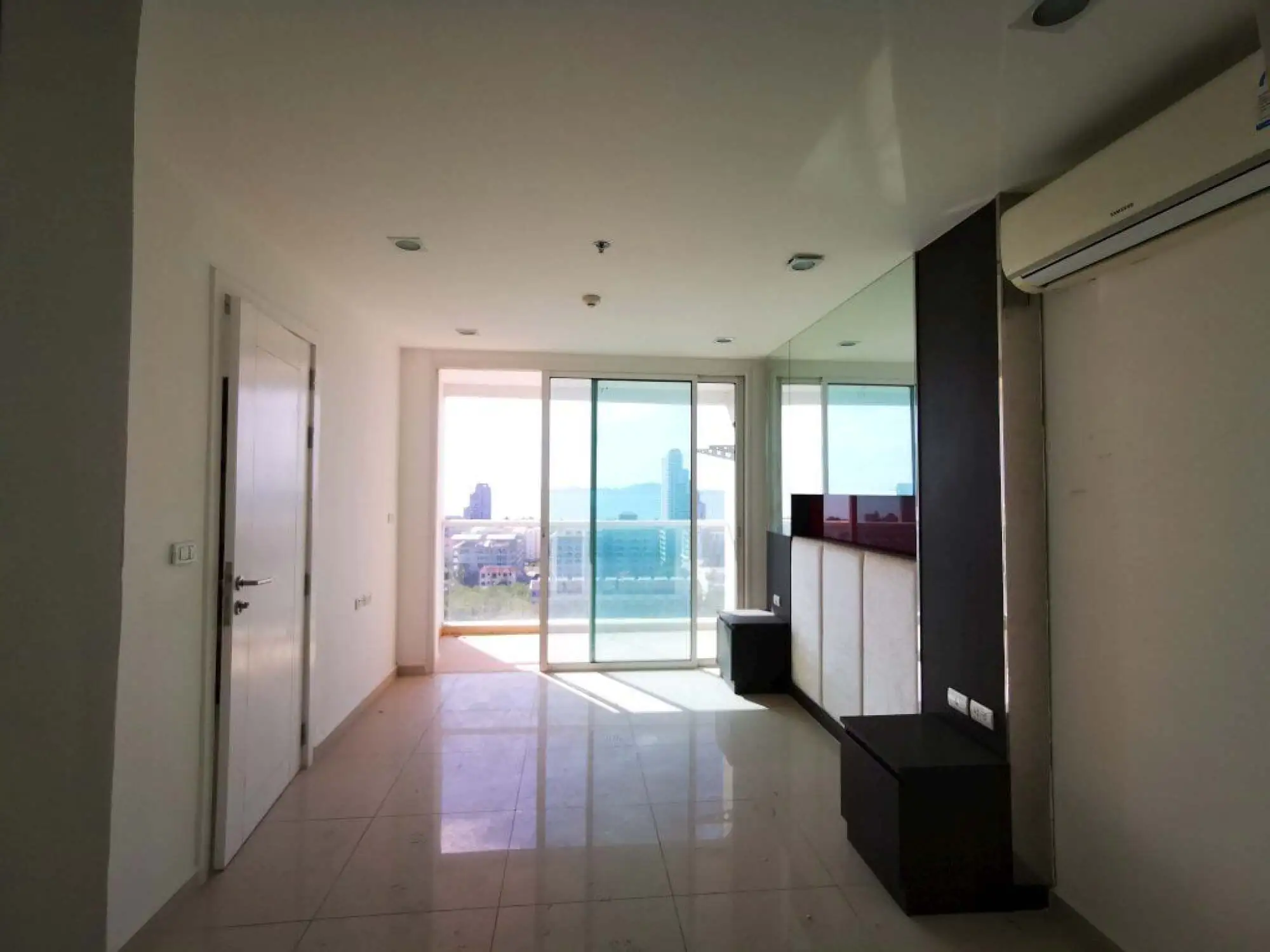 Vision 1BR Sea view, 9th Floor